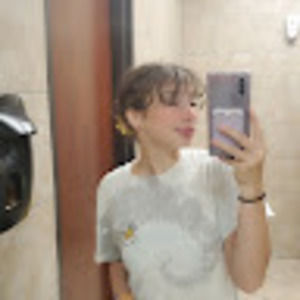 Meet your Posher, Isabella